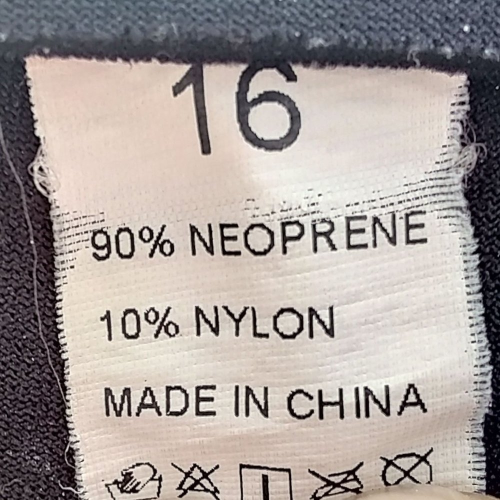 Hevto Childs Full Wetsuit Youth Size 16 Spirit Vigor 3/2 Red Black - Picture 4 of 10